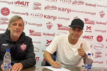 Tras dejar Coquimbo Unido: Brian Fernández fue presentado en nuevo equipo en Argentina