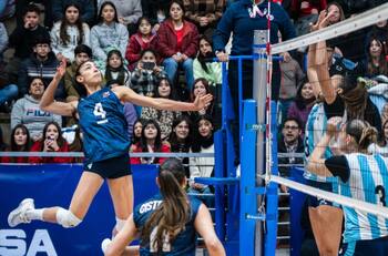 La Selección Chilena de voleibol no pudo ante Argentina: derrota en su estreno en Copa América