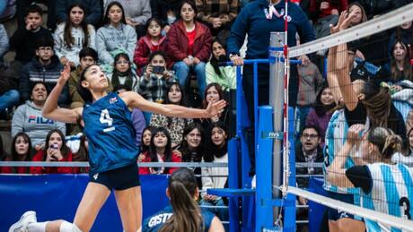 La Selección Chilena de voleibol no pudo ante Argentina: derrota en su estreno en Copa América