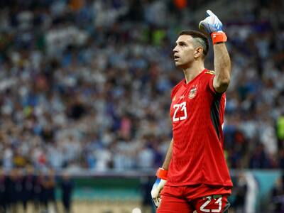 Apunta a la Champions League: Emiliano "Dibu" Martínez está en carpeta de poderoso club de Europa