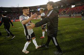 ¿Opción en la Roja? Gustavo Quinteros proyecta enorme futuro a Pablo Solari después de Colo Colo