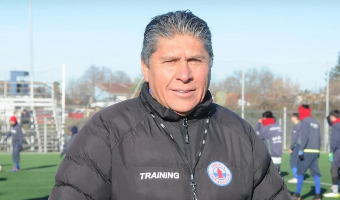 "Hace décadas se vivía en tiempos donde todo era precario a nivel interno del fútbol y por cierto que había períodos de malos resultados, pero siempre salían jugadores".