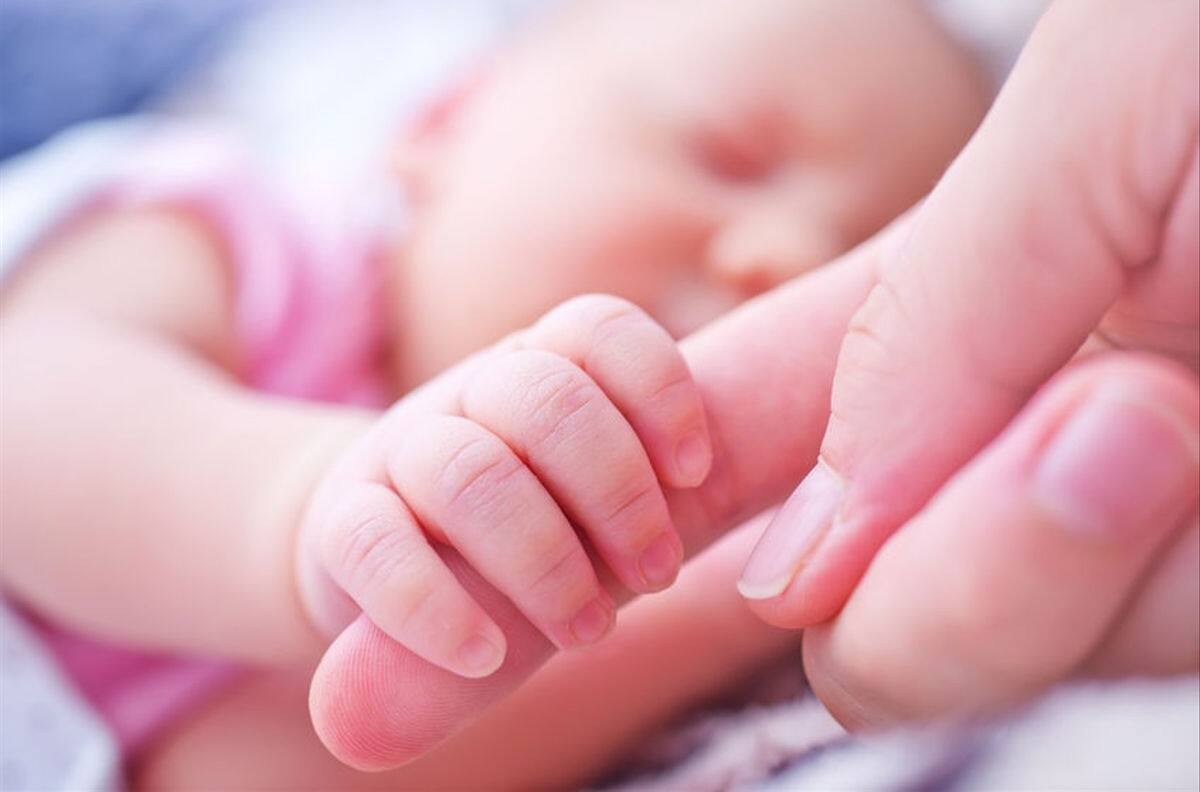 Niño nació con "cola humana": midió 12 centímetros de largo y terminaba con una bola