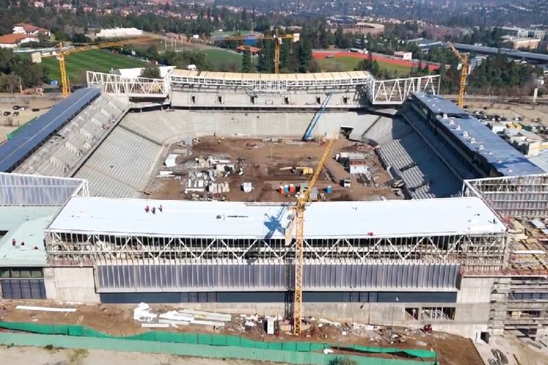 con más de un 73% de avances.