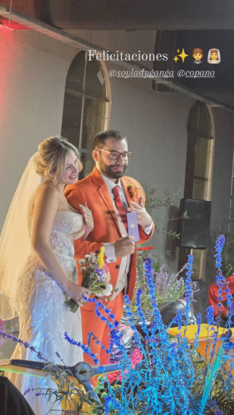 Un ángulo distinto es lo que nos ofreció una de las invitadas al matrimonio