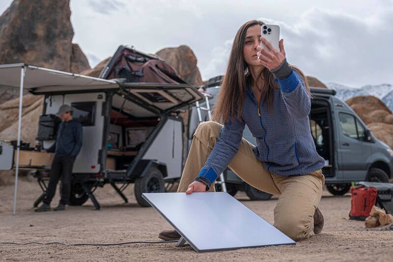 La compañía ofrece un plan de conexión a internet portátil a través de un kit.