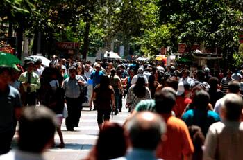 Estos son los países que van en declive según sus ciudadanos: Chile destaca en la lista