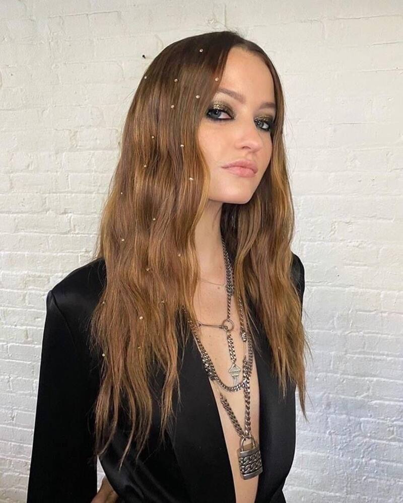 Las perlas quedan en cabello recogido y suelto ¡Las amarás!