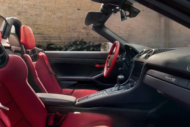 La elegancia no falta en el 718 Spyder RS Panamericana Special