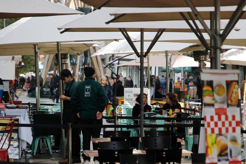 Los vecinos de Isidora Goyenechea buscan ponerle fin a las terrazas en la zona.