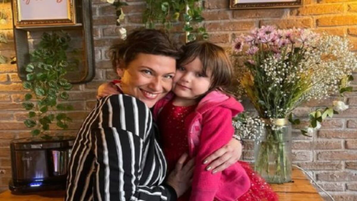 "Te admiro y agradezco todos los días por ser tu Mamá": Catherine Mazoyer comparte el crecimiento de su pequeña hija con un tierno mensaje por su cumpleaños