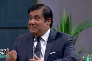 "Me dice Mari mari peñi": Nacho Pop recordó cómico encuentro con Michelle Bachelet cuando lo confundió con un dirigente mapuche