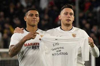 Lucas Ocampos homenajeó al fallecido Emiliano Sala tras anotar por Sevilla