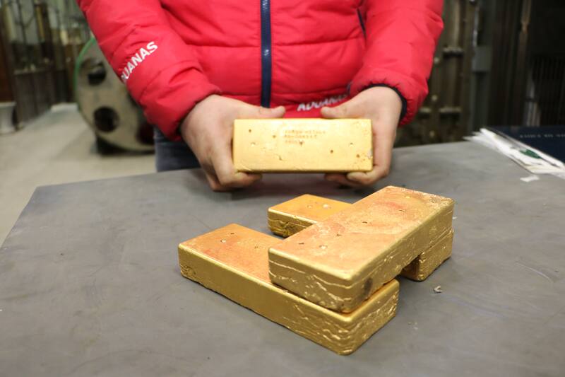 Así son los lingotes de oro de la Subasta Aduanera 2023. Créditos: ATON.