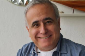 "¿Dónde está Wally?": Doctor Ugarte sorprendió a sus seguidores con foto de su niñez