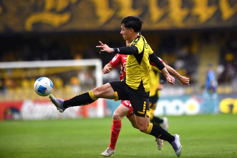 jugará un partido distinto contra Colo Colo, pues está en juego su futuro en el club. Foto: Aton.