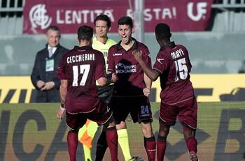 Livorno publicó WhatsAp entre clubes para invitarlos a ver el clásico ante Pisa