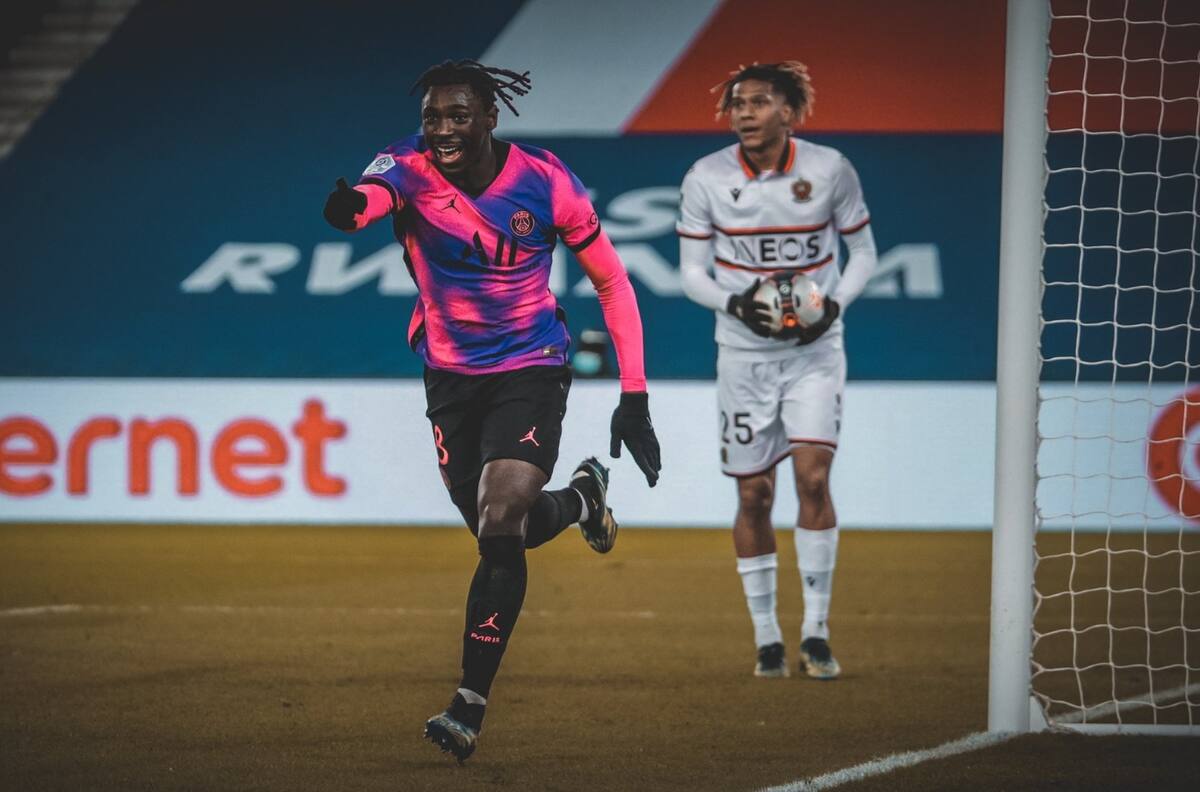 Moise Kean salvó al PSG y le devuelve el liderato en la Liga de Francia