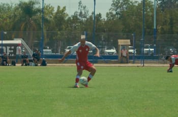 Leandro Fernández se luce tras salir de la U y marca un golazo en su debut con Argentinos Juniors
