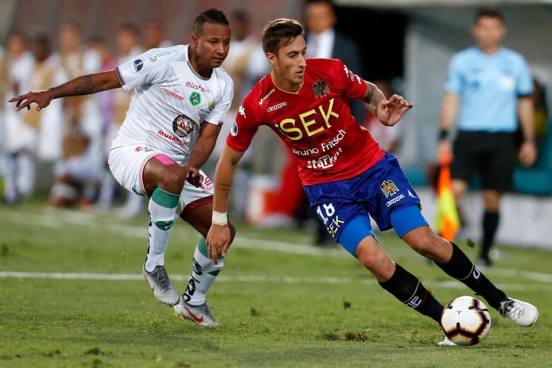 El defensor reveló a En Cancha que Gabriel Costa no vería con malos ojos volver a Chile. Foto: Agencia Aton.