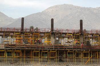 Constructora chilena demanda a embajada de Emiratos Árabes por US$1,5 millones
