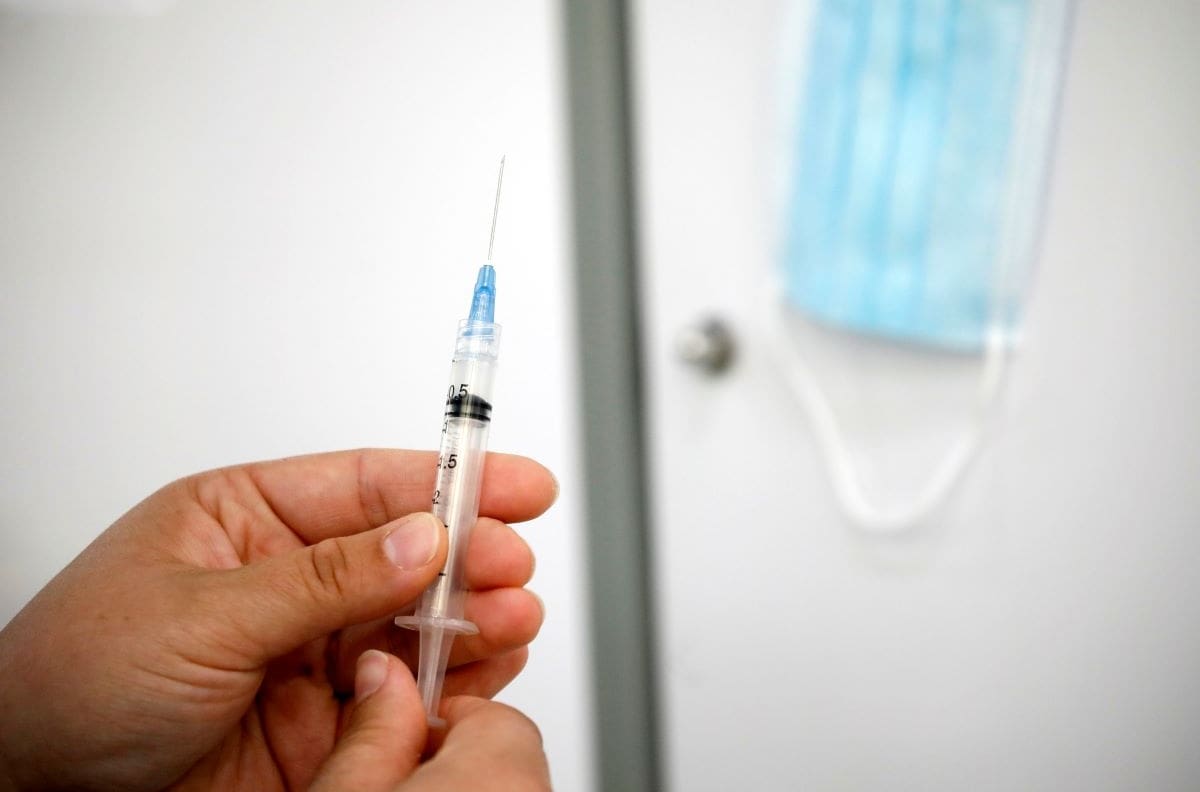 Vacuna Janssen: ISP validó el uso de la fórmula de Johnson & Johnson contra el COVID-19 en Chile