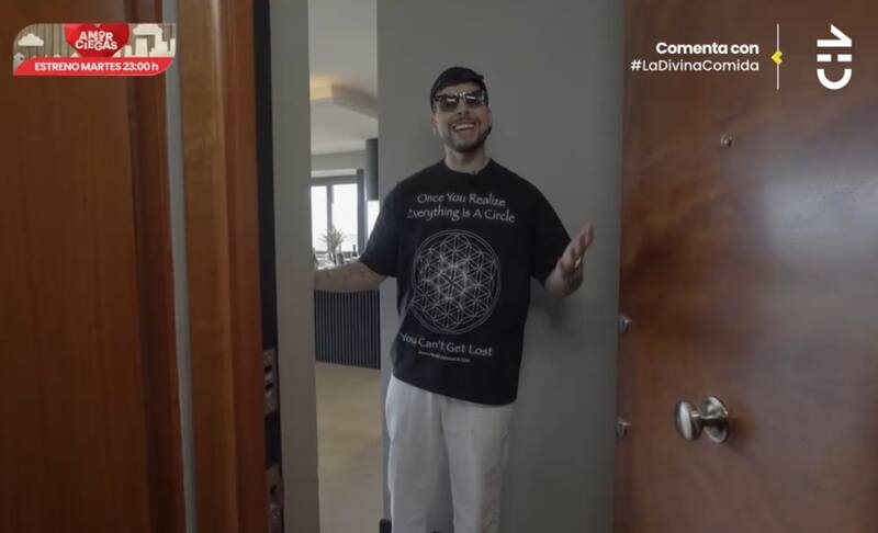 vive junto a Carla Inostroza, la influencer chilena. Créditos: CHV.