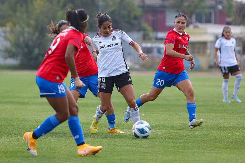 Colo Colo arrasó con la UC en el Clásico del fútbol femenino que se disputó en Maipú. (Foto: ANFP)