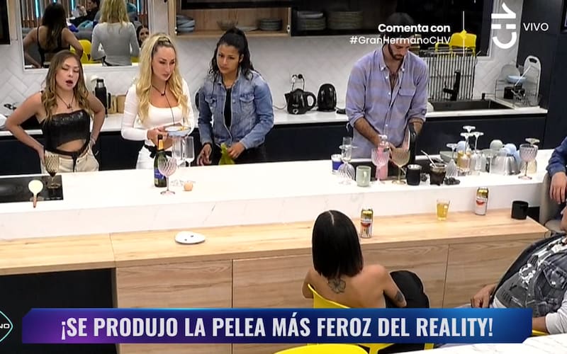 El cara a cara entre Francisca y Constanza.