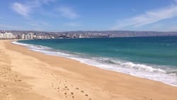 A menos de 2 horas de Santiago: en esta playa se grabaron memorables escenas de histórica teleserie de la TV