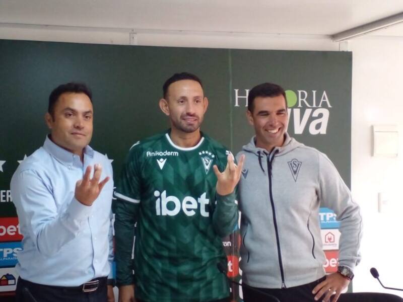 Andrés Sánchez junto a Marcelo Cañete y Mauricio Pellegrino.