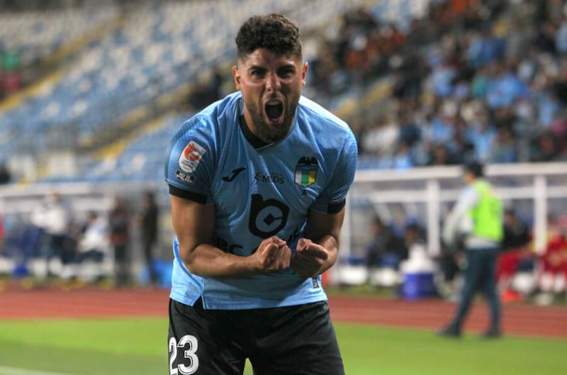 Anotó siete goles en un semestre defendiendo la camiseta de O'Higgins. Foto: Agencia ATON.