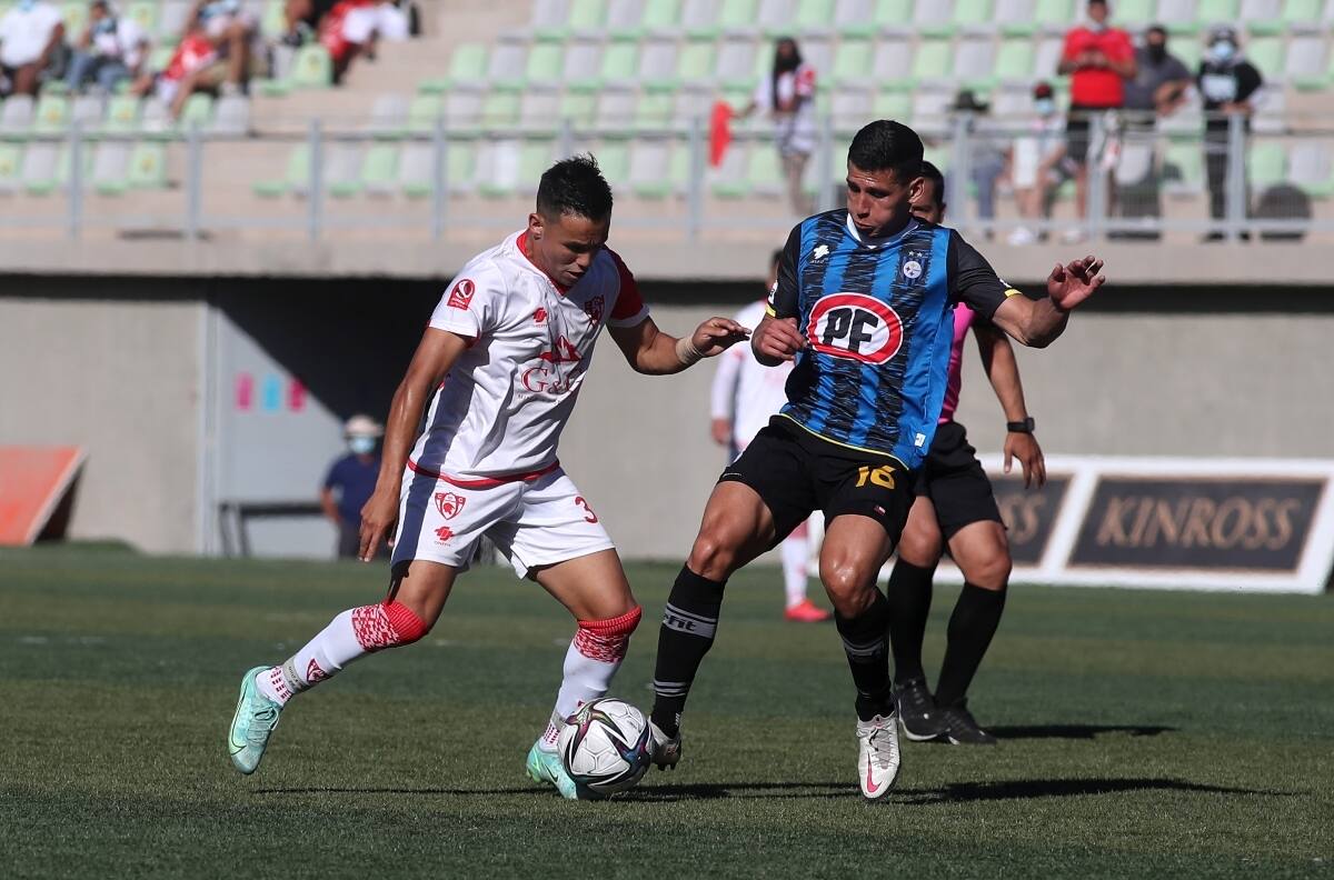 "Le cortó los ligamentos": cuerpo técnico de Huachipato estalló ante el árbitro de la Promoción