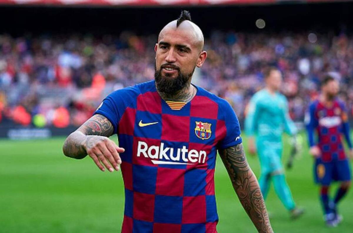 Arturo Vidal aparece como titular en el reestreno de Barcelona ante Mallorca