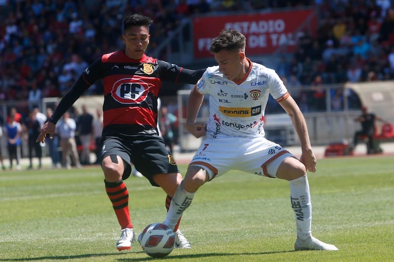 El 15 de octubre de 2023 fue la última vez que ambos rivales se enfrentaron. Fue un partido especial para los Zorros del Desierto, que con la victoria por 2-1 consiguieron el ascenso a Primera División. Foto: Agencia Aton.