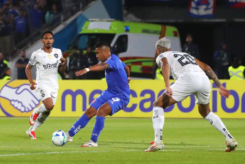 El delantero reemplazará a Leandro Fernández. Foto: Aton.