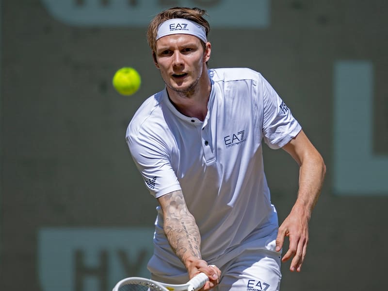 dio la sorpresa y ganó el ATP de Halle.