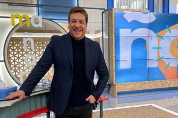 “Transmitiendo en directo desde el hotel de la Selección”: Julio César Rodríguez llegó a Calama para alentar a la Roja ante Argentina