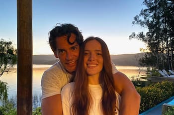“¿Así o más bella?”: Cristián de la Fuente y su hija, Laura de la Fuente, se lucieron con sus looks en la Alfombra Roja de los Premios Billboard 2021
