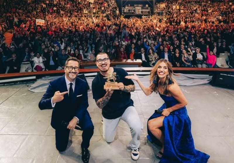 El comediante de stand up fue ovacionado en el Festival del Huaso de Olmué. Créditos: Instagram