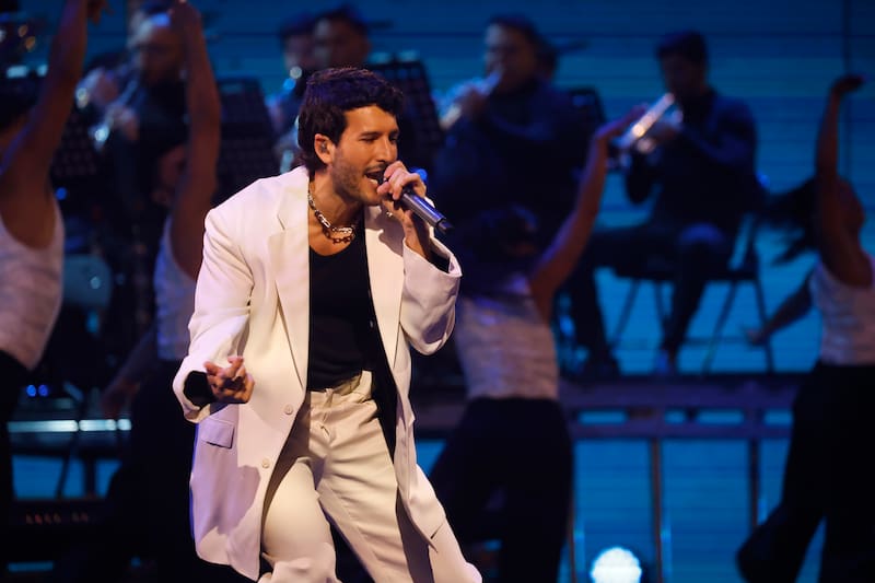 El colombiano cantó algunos de sus temas más famosos durante su paso por la Quinta Vergara.