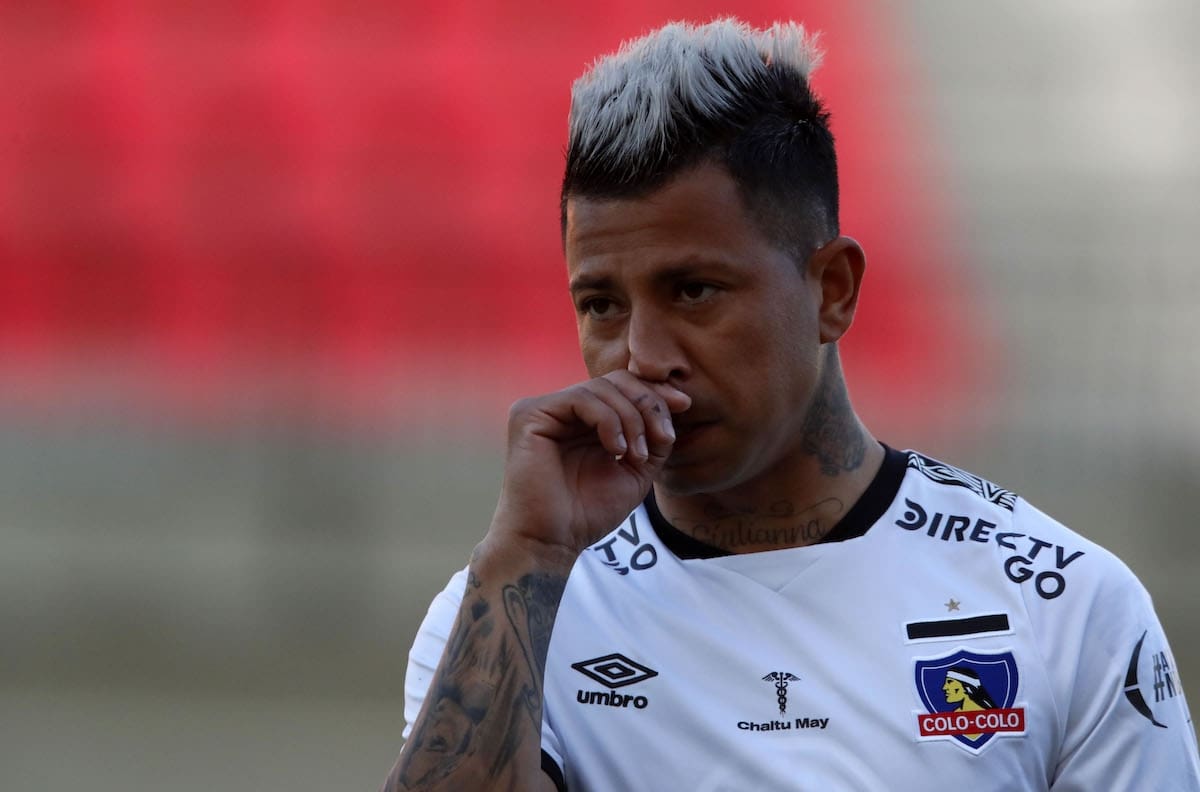 Ex esposa de Leo Valencia lo acusa de mentir en las redes sociales después del triunfo de Colo Colo