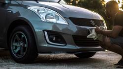 ¿Lavas tu auto en la calle? Esta es la cuantiosa multa que deberás pagar si eres fiscalizado