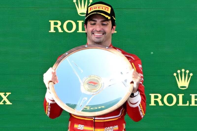 Carlos Sainz será el nuevo piloto de Mercedes