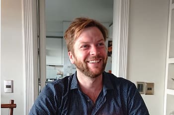 "Me conmoví un poco": Hermano de Cristián Sánchez agradece el cariño de su seguidores tras foto internado en una clínica