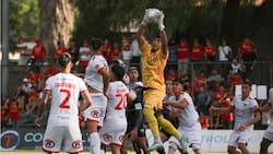 Nuevo refuerzo uruguayo de Unión Española estuvo de incógnito en el partido ante Recoleta