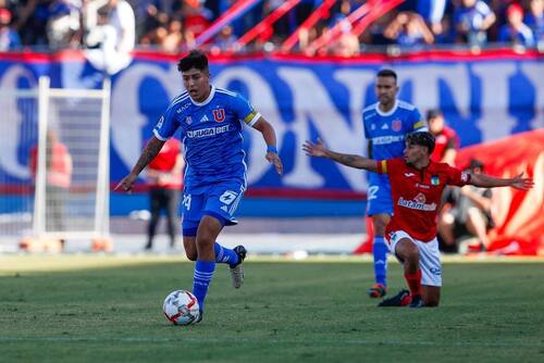 Marcelo Morales aún no renueva contrato con la U. Foto: Aton.