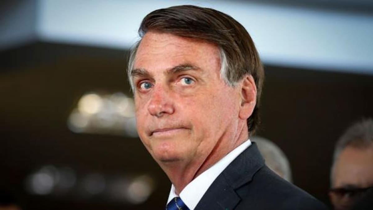 Bolsonaro mandó saludo formal a Boric a cuatro días de ganar la segunda vuelta