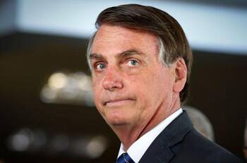 Bolsonaro mandó saludo formal a Boric a cuatro días de ganar la segunda vuelta