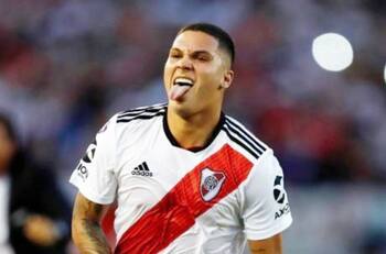 Juanfer Quintero no para y vuelve a anotar otro golazo por River Plate